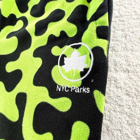 Nike Sportswear N.Y.C. Parks Men’s Fleece Jogger Action Green Black - US S - Picture 6 of 16